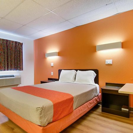 Motel 6-Salina, Ks מראה חיצוני תמונה