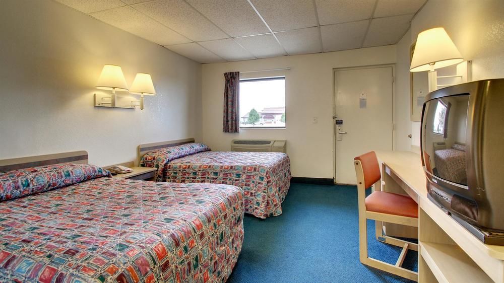 Motel 6-Salina, Ks מראה חיצוני תמונה