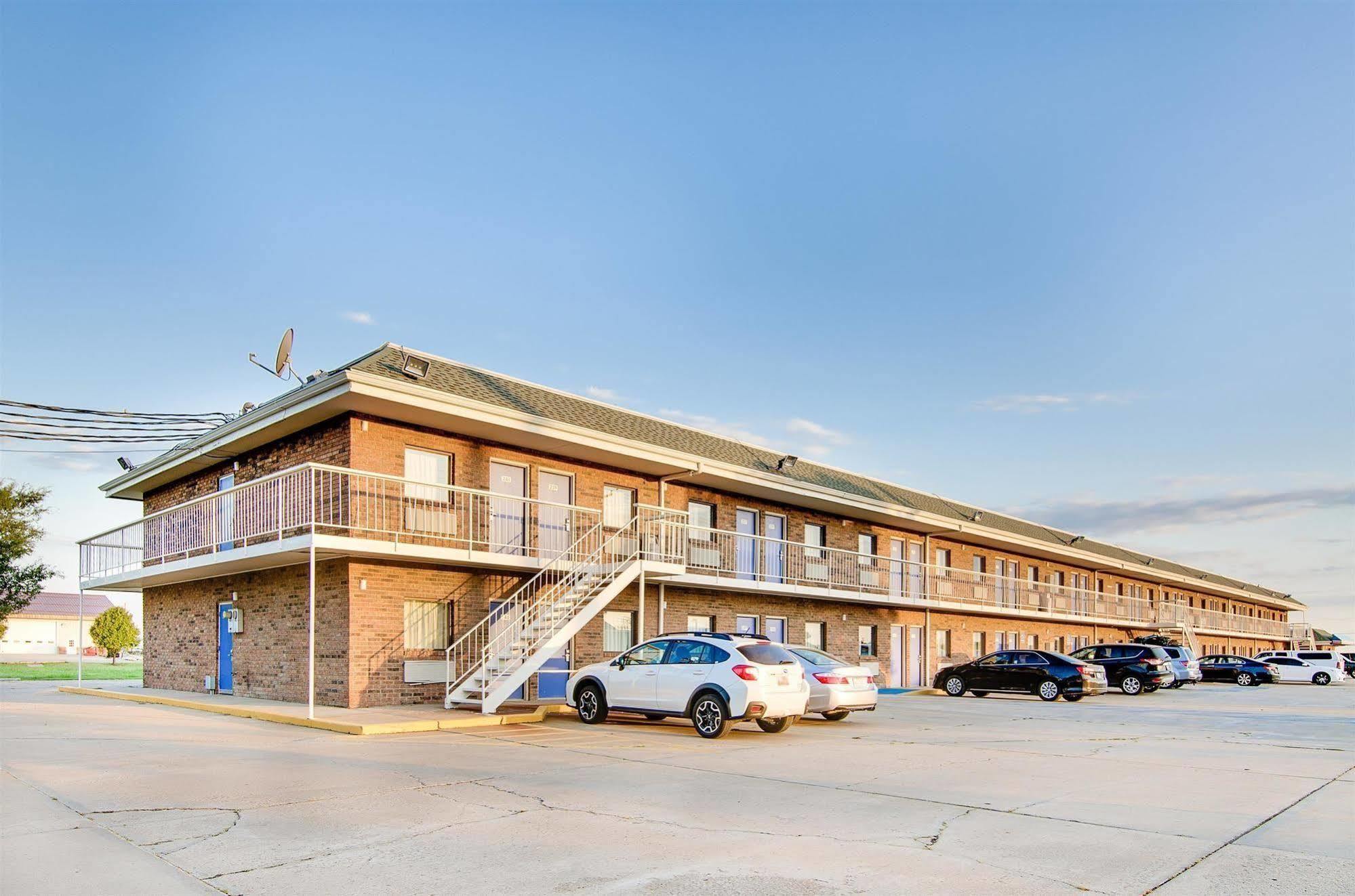 Motel 6-Salina, Ks מראה חיצוני תמונה