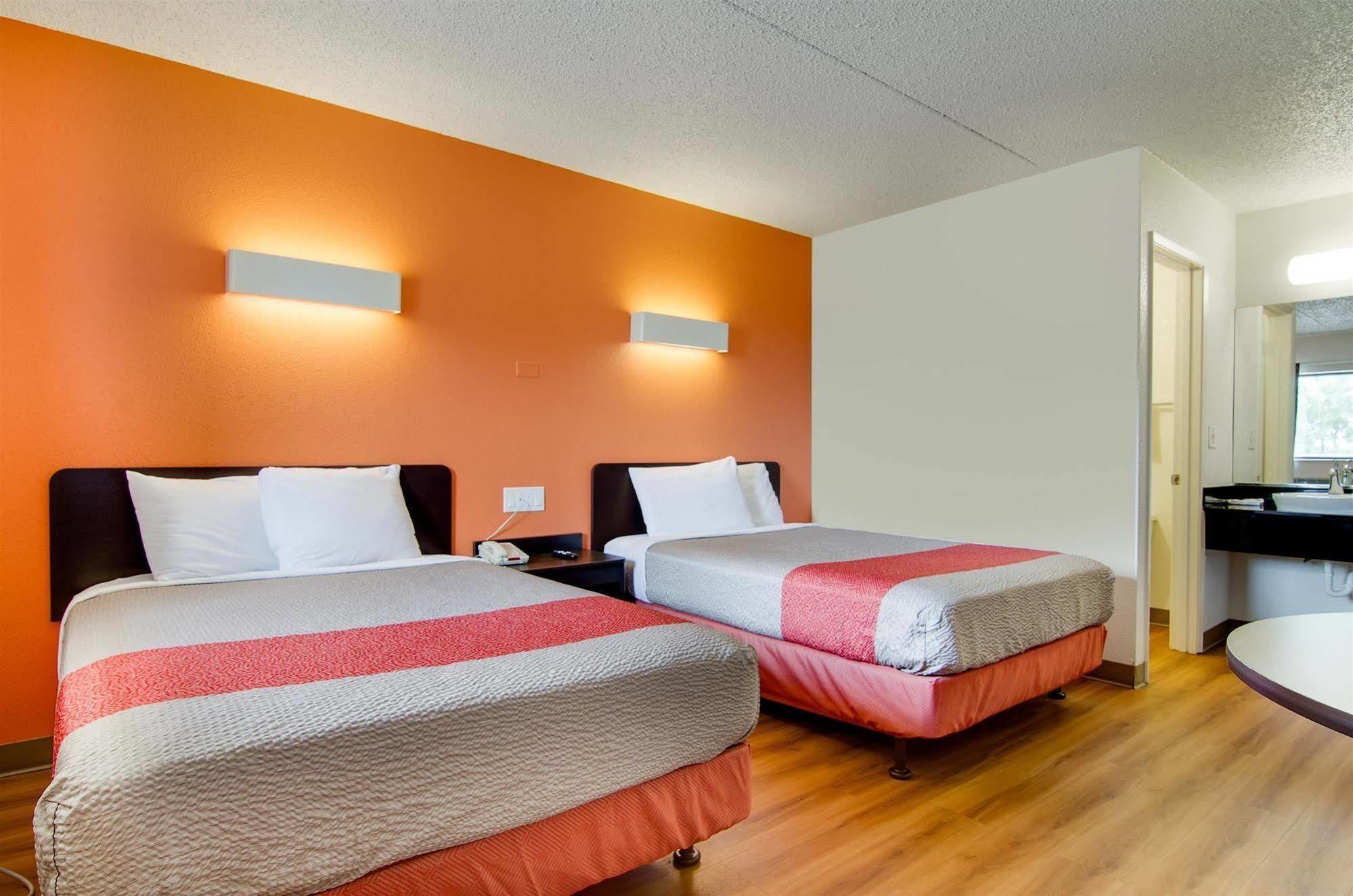 Motel 6-Salina, Ks מראה חיצוני תמונה